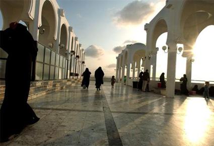 المسجد العائم في جدة
